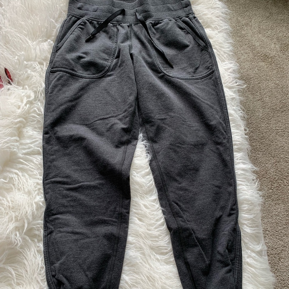 lululemon sweatpants/joggers